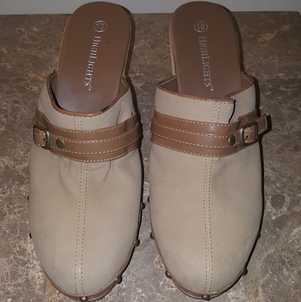 Ladies Highlights sandal size 10